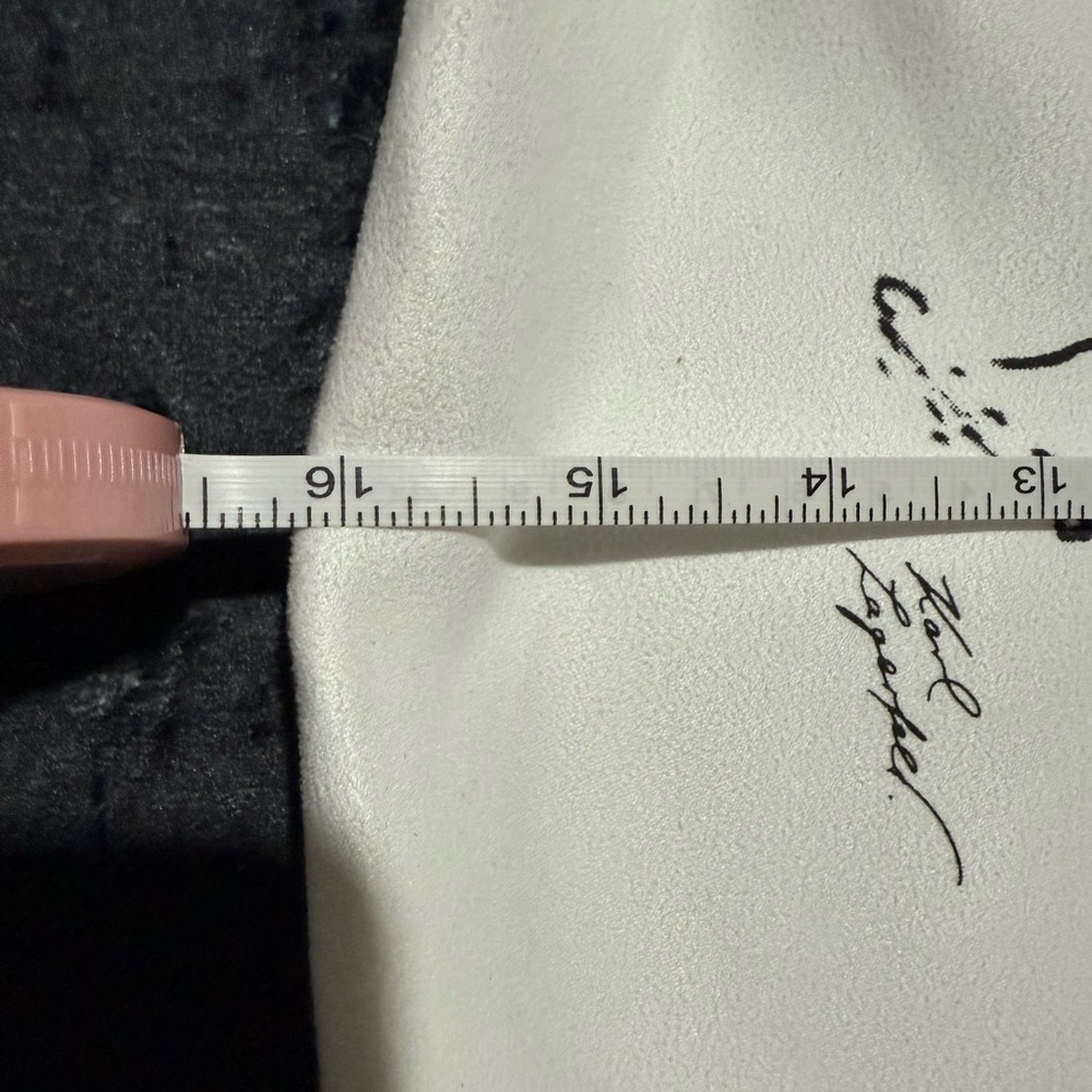 Chanel/Karl Lagerfeld Dusty - Picture 4 of 8